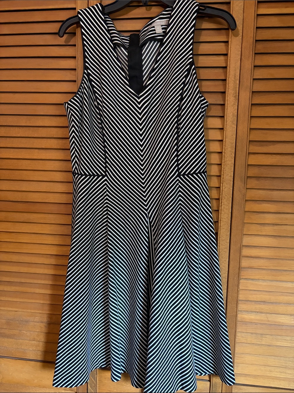 Banana Republic Black White Striped Dress size 10